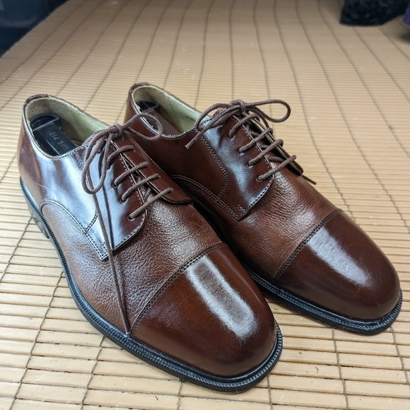 Florsheim Oxford "Chase" Men's Cognac Brown Pebbled Leather  Shoes K18150   sz 9 - Picture 1 of 11